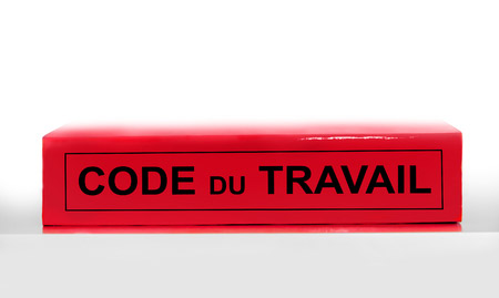 La prise en compte des trajets dans le temps de travail a été tranchée par la Cour Administrative de MARSEILLE en 2013, dont la solution paraît toujours d’actualité.